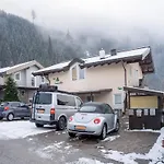 Family Near Wildkogel Ski-lift Holiday home